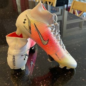 - worn once - unisex